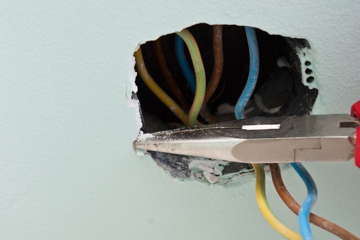 монтаж розетки