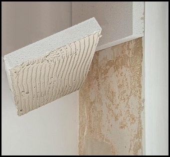 Этап - Приклеиваеи пенопласт к стене