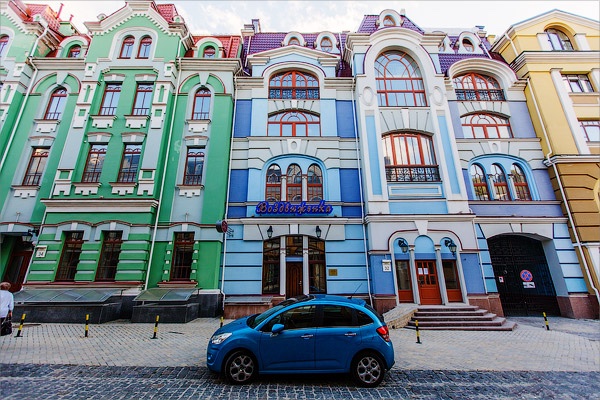 Интересные фасады зданий